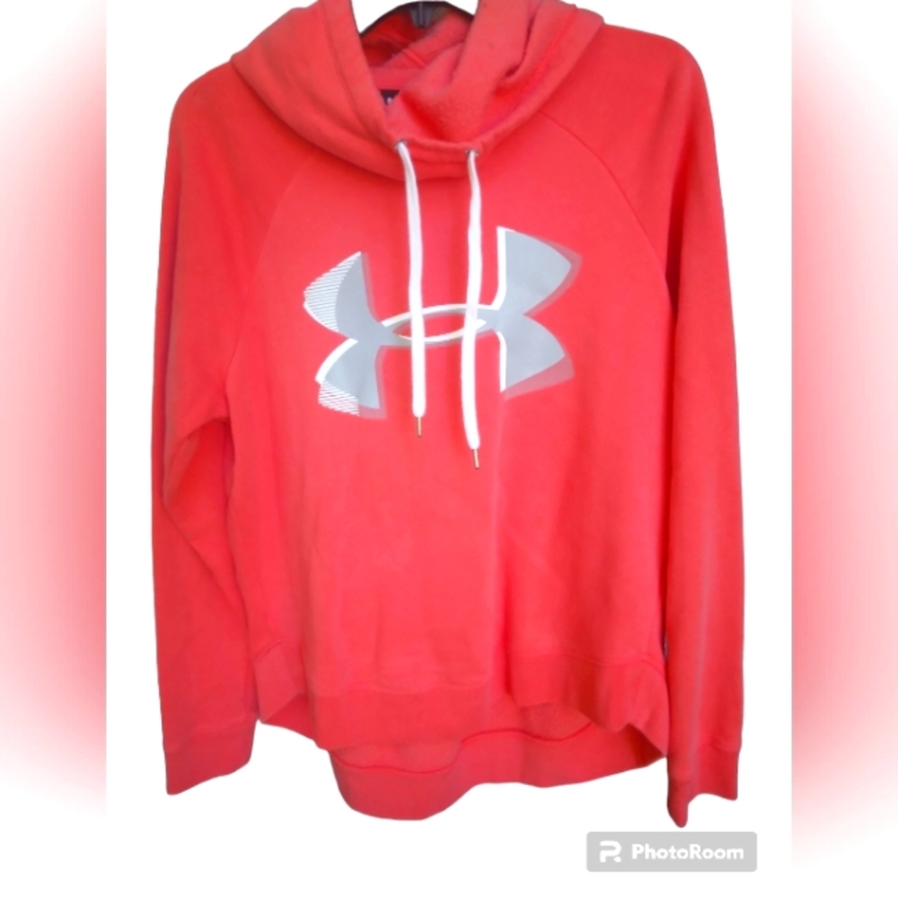 Under Armour Women Hooded Sweatshirt. Size Large. Pale Orange Color.